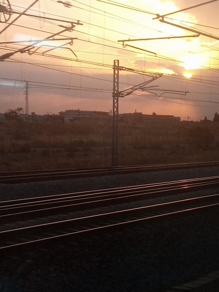 Foto: Saliendo de Zaragoza-Delicias - Zaragoza (Aragón), España