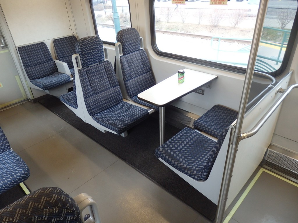 Foto: coche Bombardier del tren FrontRunner - Ogden (Utah), Estados Unidos