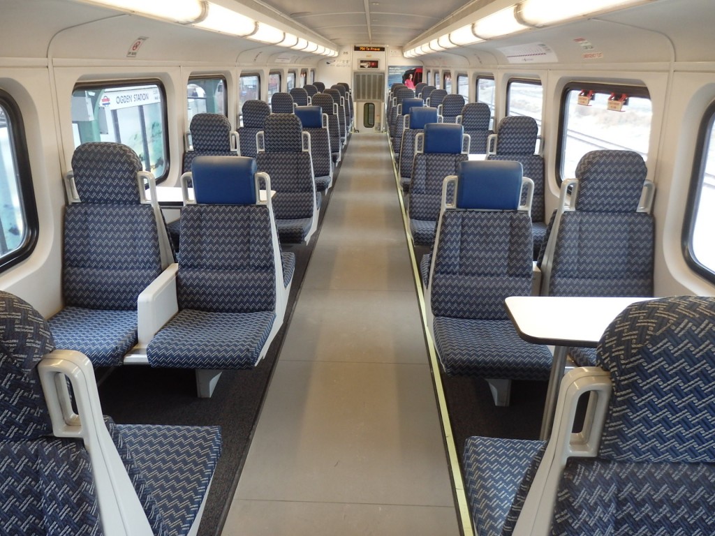 Foto: coche Bombardier del tren FrontRunner - Ogden (Utah), Estados Unidos