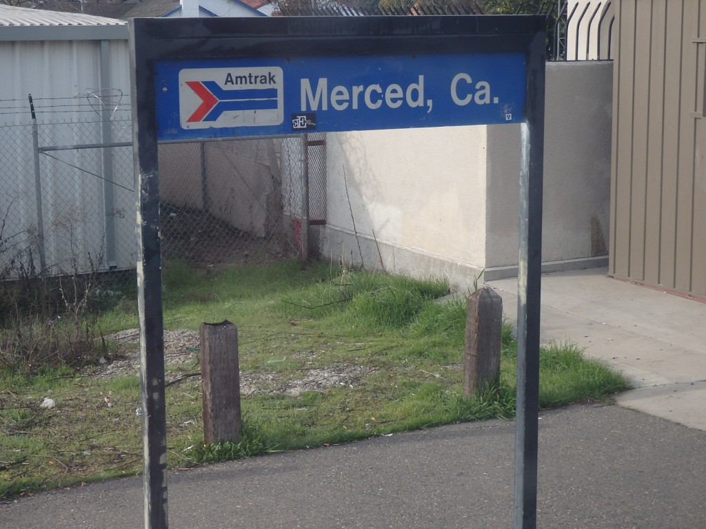 Foto: nomenclador de la estación - Merced (California), Estados Unidos