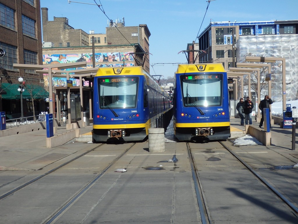 Foto: estación Union Depot del metrotranvía - Saint Paul (Minnesota), Estados Unidos