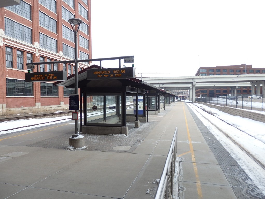 Foto: estación Target Field del tren local Northstar - Minneapolis (Minnesota), Estados Unidos