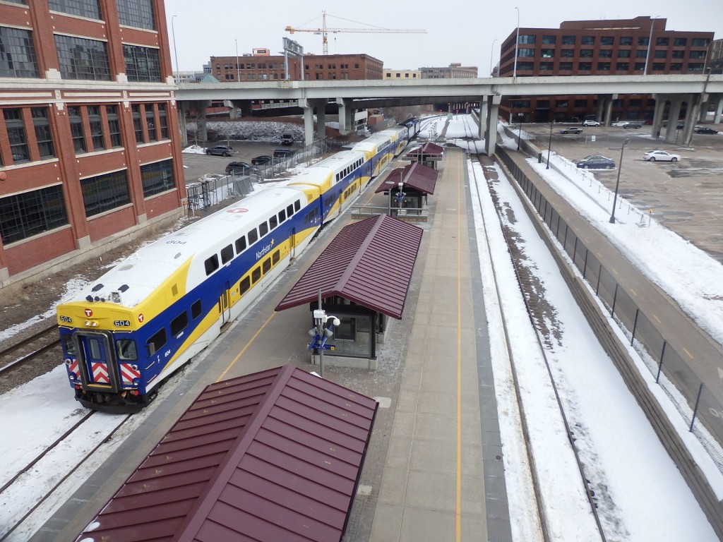 Foto: estación Target Field del tren local Northstar - Minneapolis (Minnesota), Estados Unidos