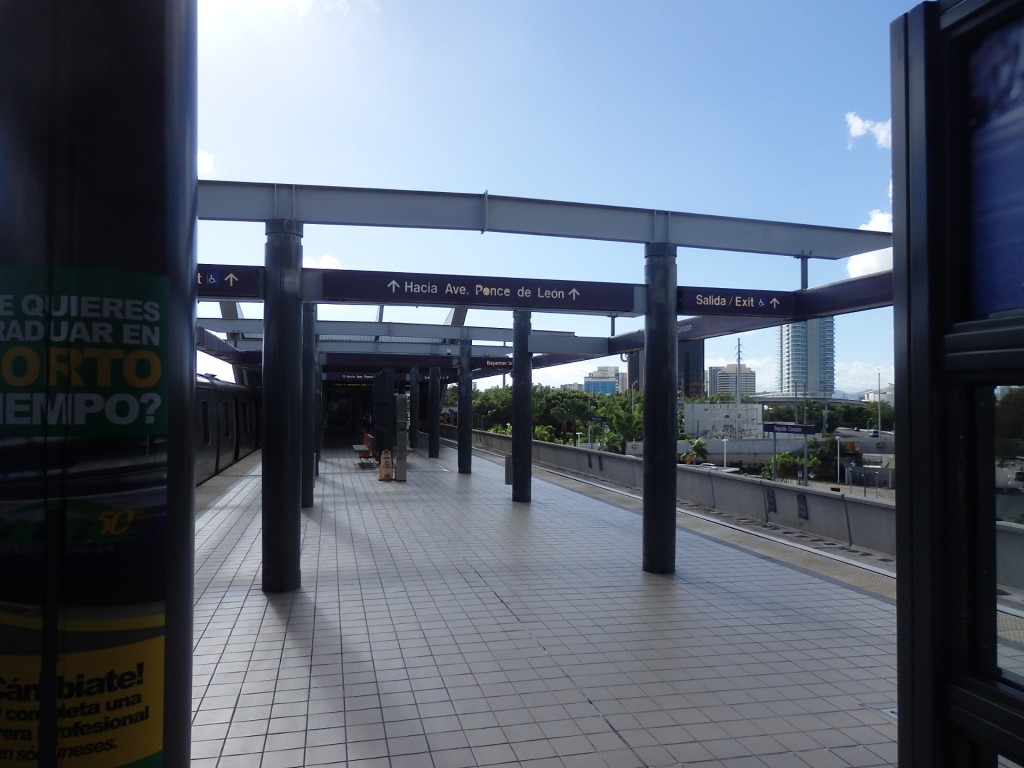 Foto: Sagrado Corazón, terminal del Tren Urbano - Santurce, Puerto Rico