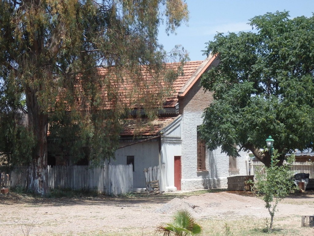 Foto: ex estación del FC San Martín - Agrelo (Mendoza), Argentina