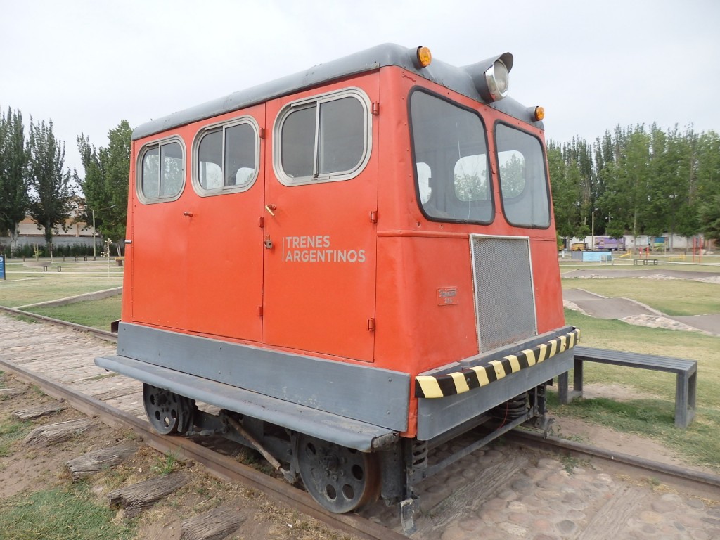 Foto: dresina en exhibición - Tunuyán (Mendoza), Argentina