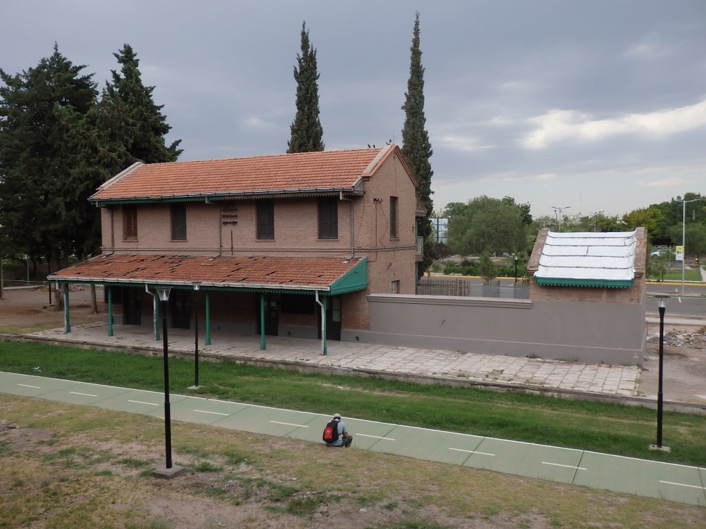 Foto: ex estación del FC San Martín - Luján de Cuyo (Mendoza), Argentina
