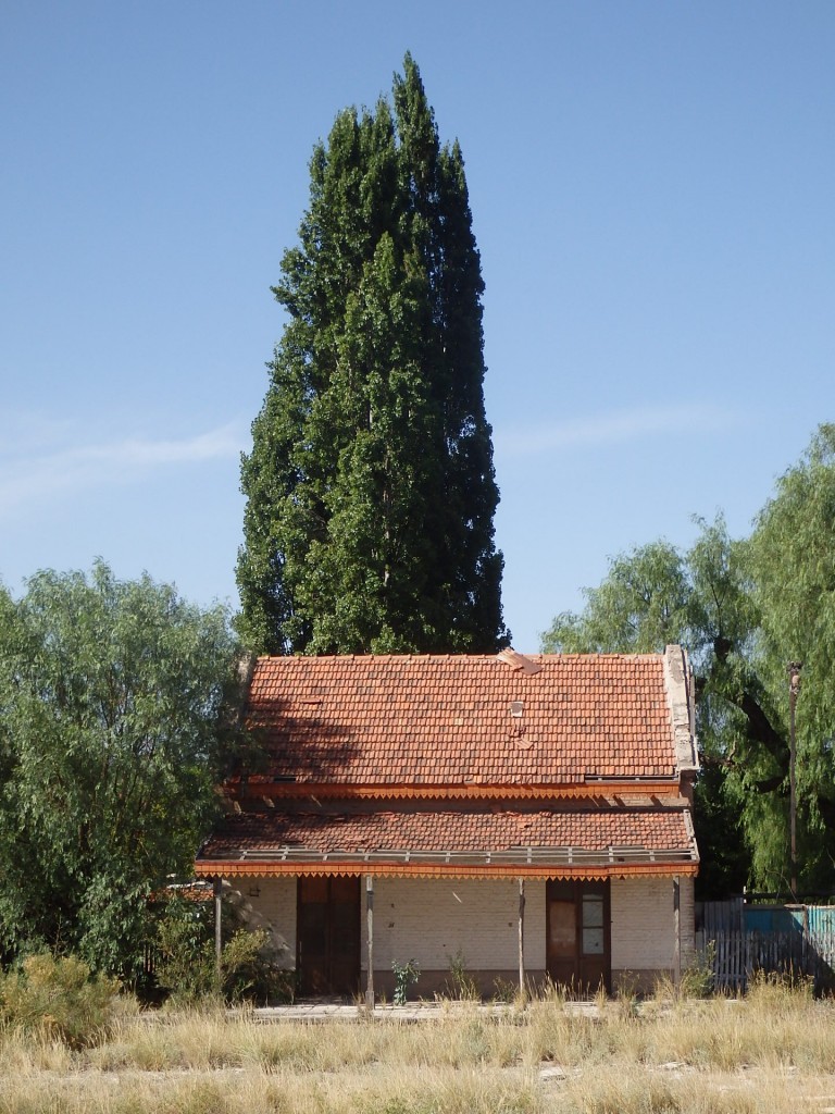 Foto: ex estación del FC San Martín - Lunlunta (Mendoza), Argentina