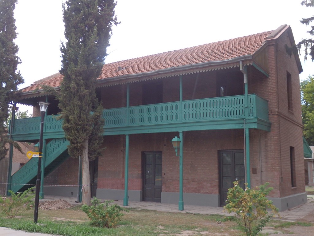 Foto: ex estación del FC San Martín - Luján de Cuyo (Mendoza), Argentina