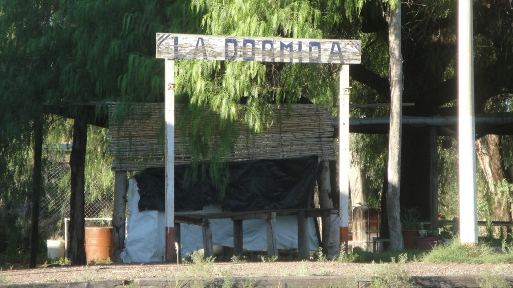 Foto: ex estación del FC San Martín - La Dormida (Mendoza), Argentina