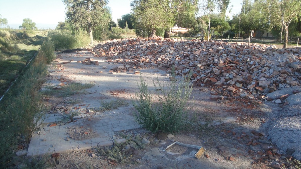 Foto: restos de la ex estación del FC San Martín - Alto Verde (Mendoza), Argentina