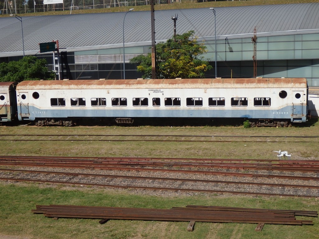 Foto: playa del FC Mitre con material rodante diverso - Córdoba, Argentina