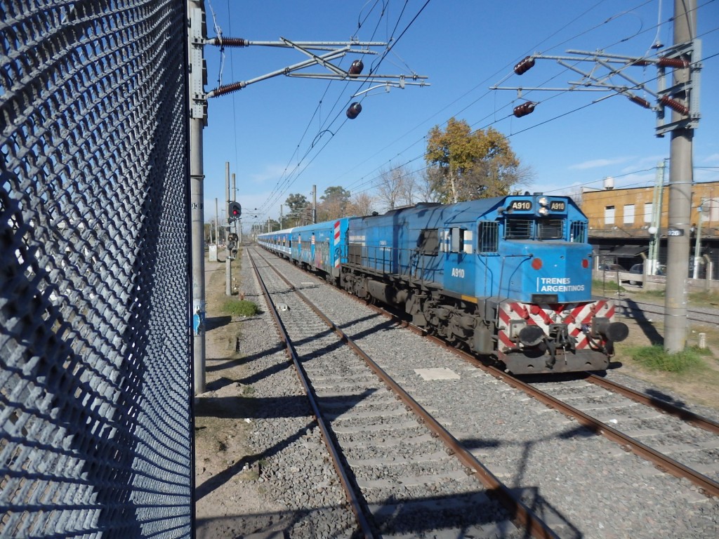 Foto: tren del FC Roca - Alejandro Korn (Buenos Aires), Argentina