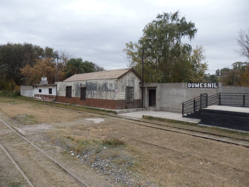 Foto: estación histórica de los FC Belgrano y Mitre - Dumesnil (Córdoba), Argentina