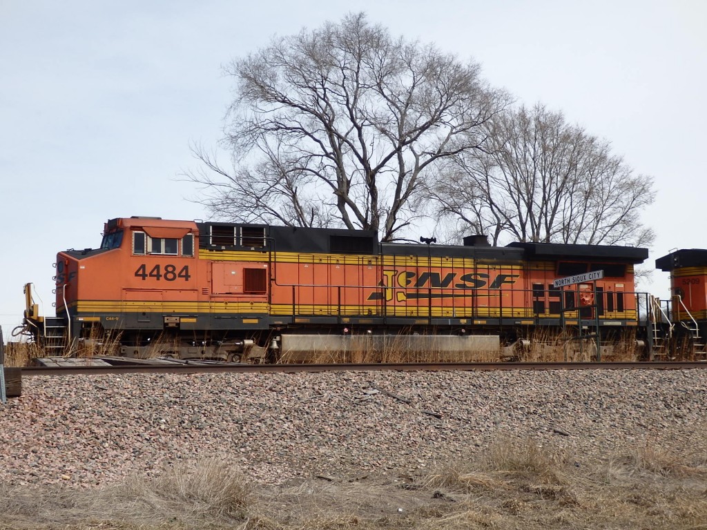 Foto: locomotoras de Burlington Northern & Santa Fe - North Sioux City (South Dakota), Estados Unidos