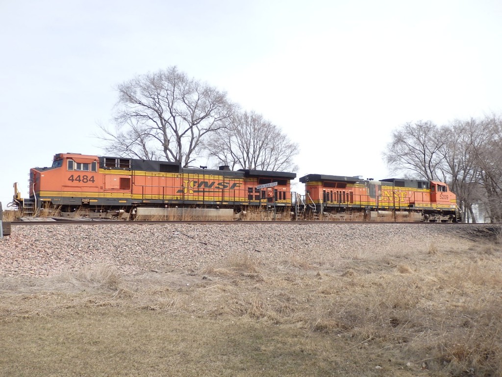 Foto: locomotoras de Burlington Northern & Santa Fe - North Sioux City (South Dakota), Estados Unidos