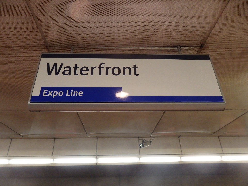 Foto: Skytrain, estación Waterfront, Línea Expo - Vancouver (British Columbia), Canadá