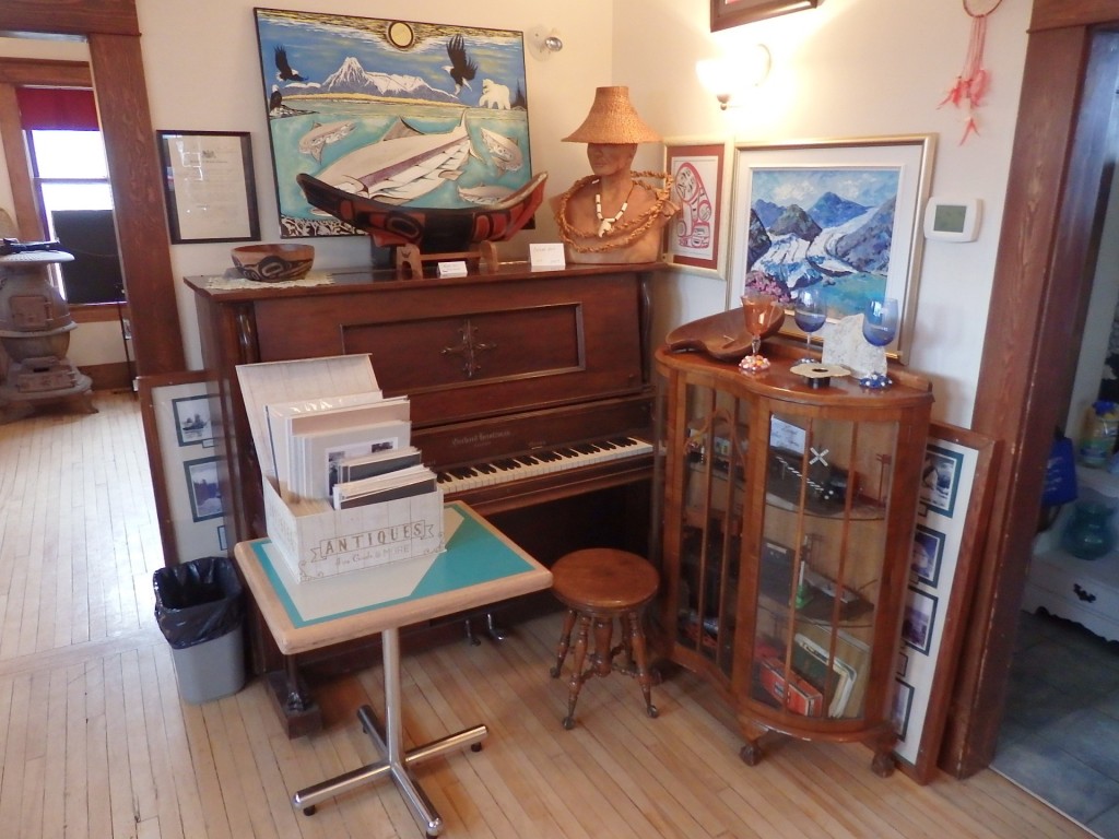 Foto: estación y museo - Terrace (British Columbia), Canadá