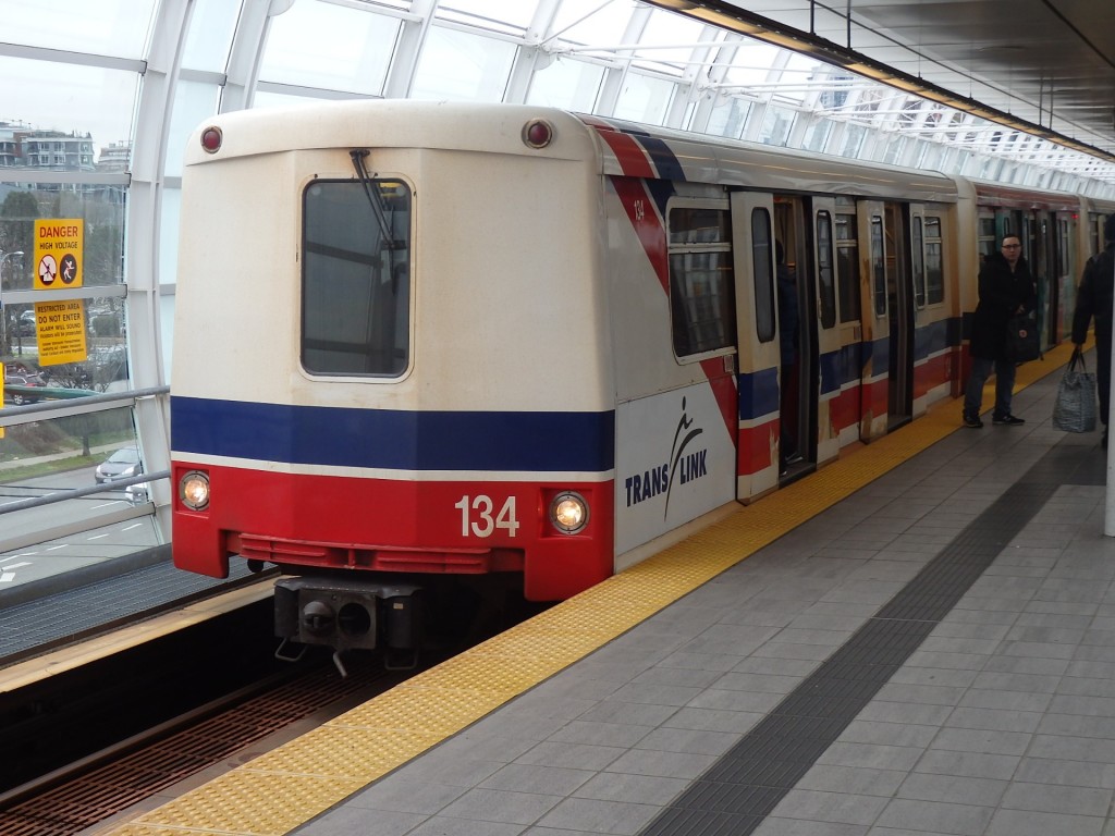 Foto: Skytrain, Línea Expo, estación Main Street - Vancouver (British Columbia), Canadá