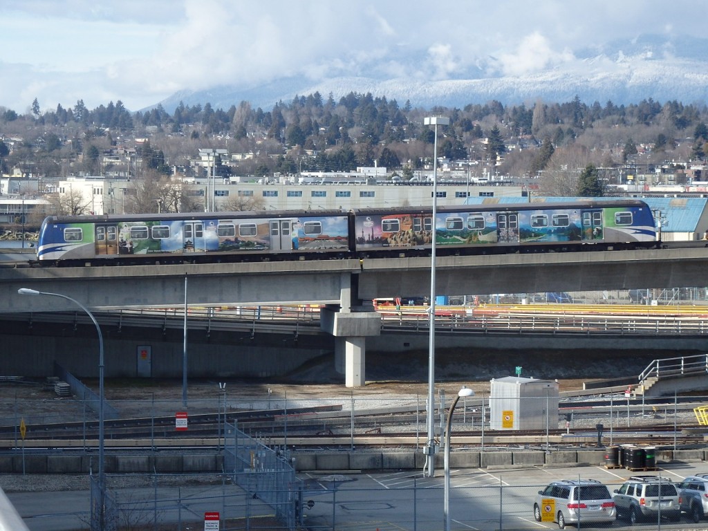 Foto: Skytrain, Canada Line - Richmond (British Columbia), Canadá
