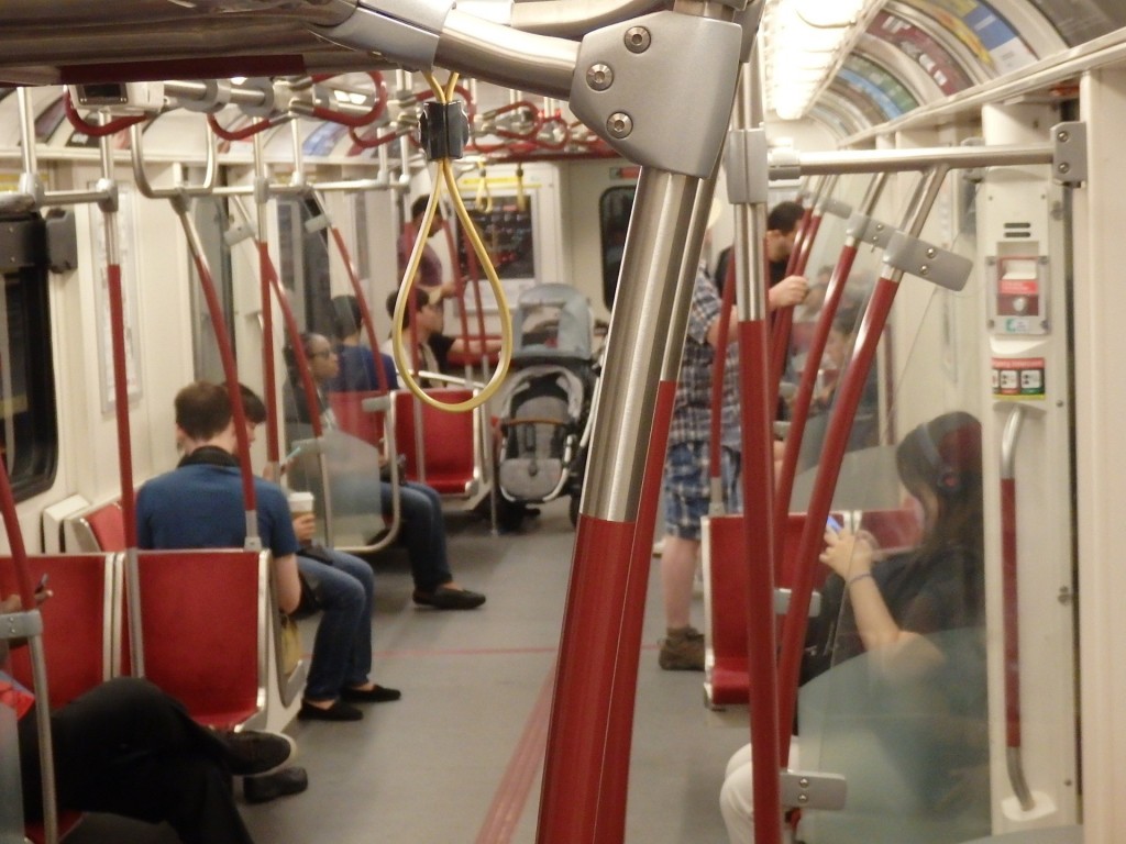 Foto: subte, Línea 1 - Toronto (Ontario), Canadá