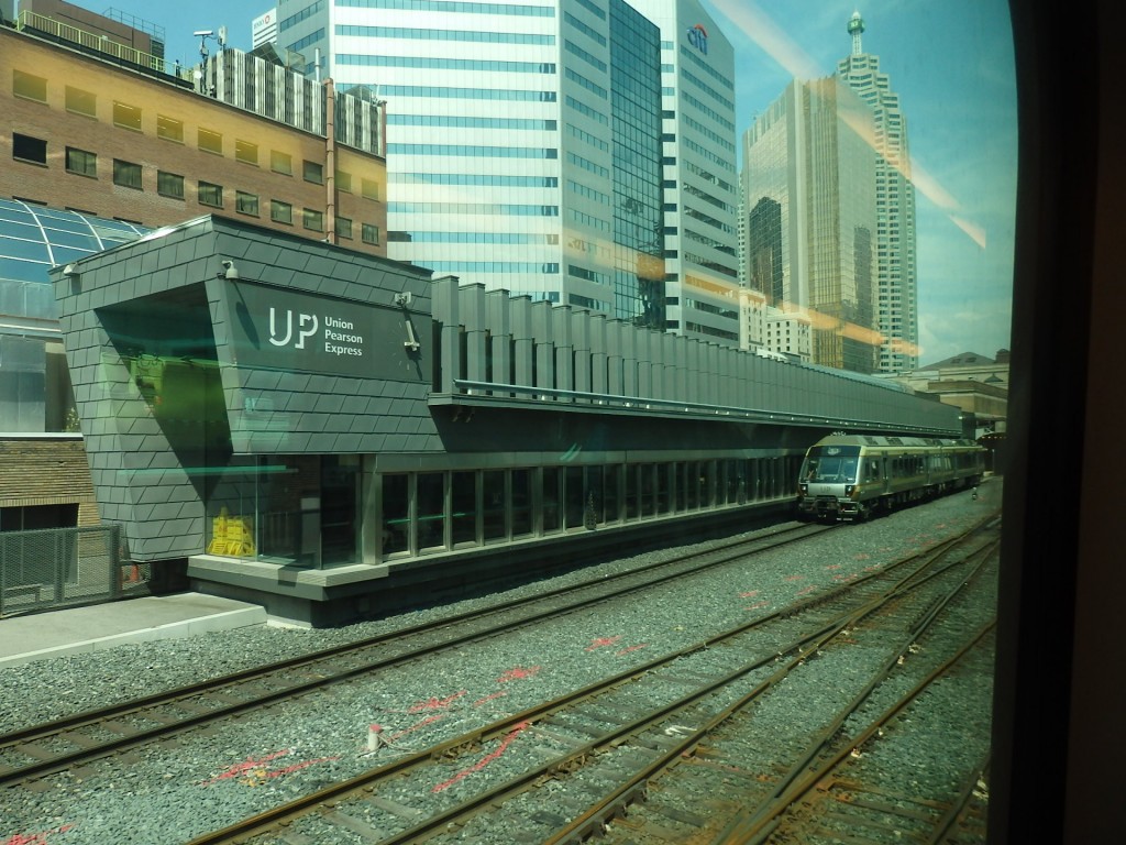 Foto: estación del tren al aeropuerto - Toronto (Ontario), Canadá