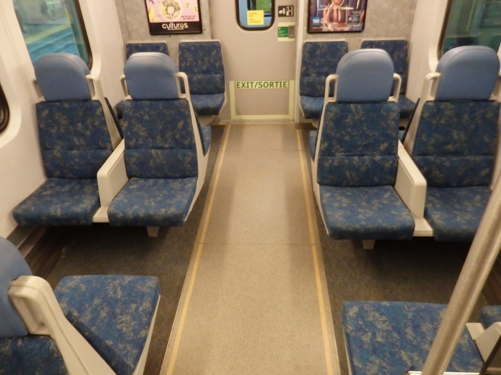 Foto: tren local GO - Toronto (Ontario), Canadá