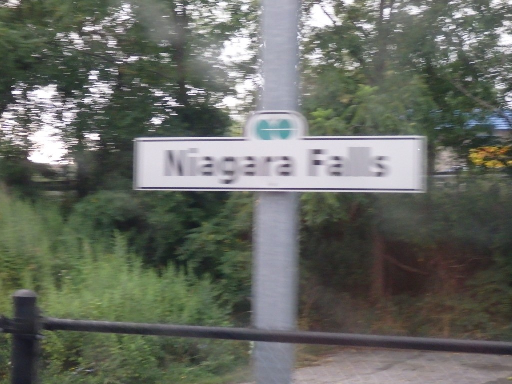 Foto: estación de GO y Via Rail - Niagara Falls (Ontario), Canadá