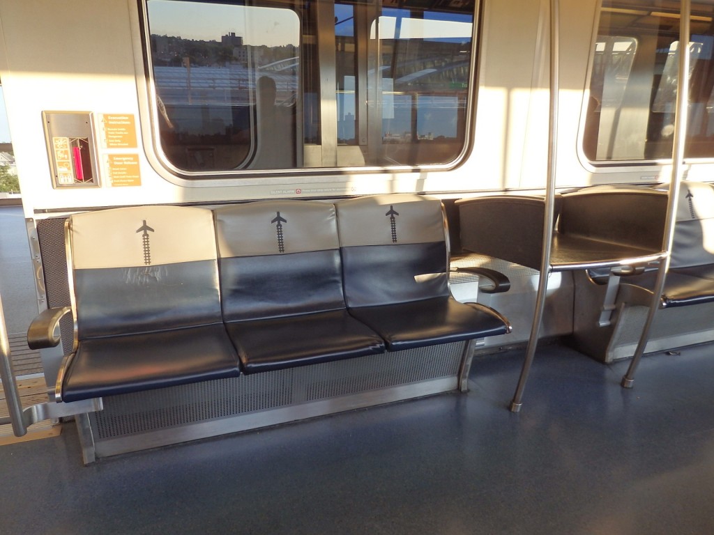 Foto: AirTrain (tren al aeropuerto) - Queens (New York), Estados Unidos