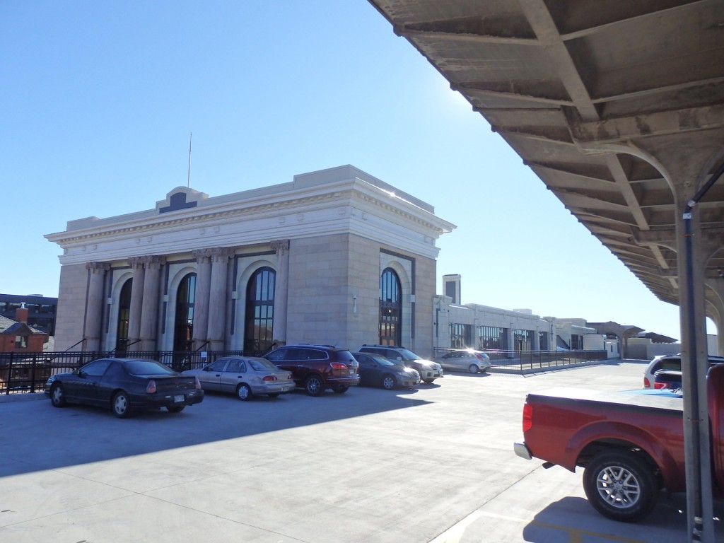 Foto: ex Union Station, en alto nivel; usada por Amtrak hasta 1979 - Wichita (Kansas), Estados Unidos
