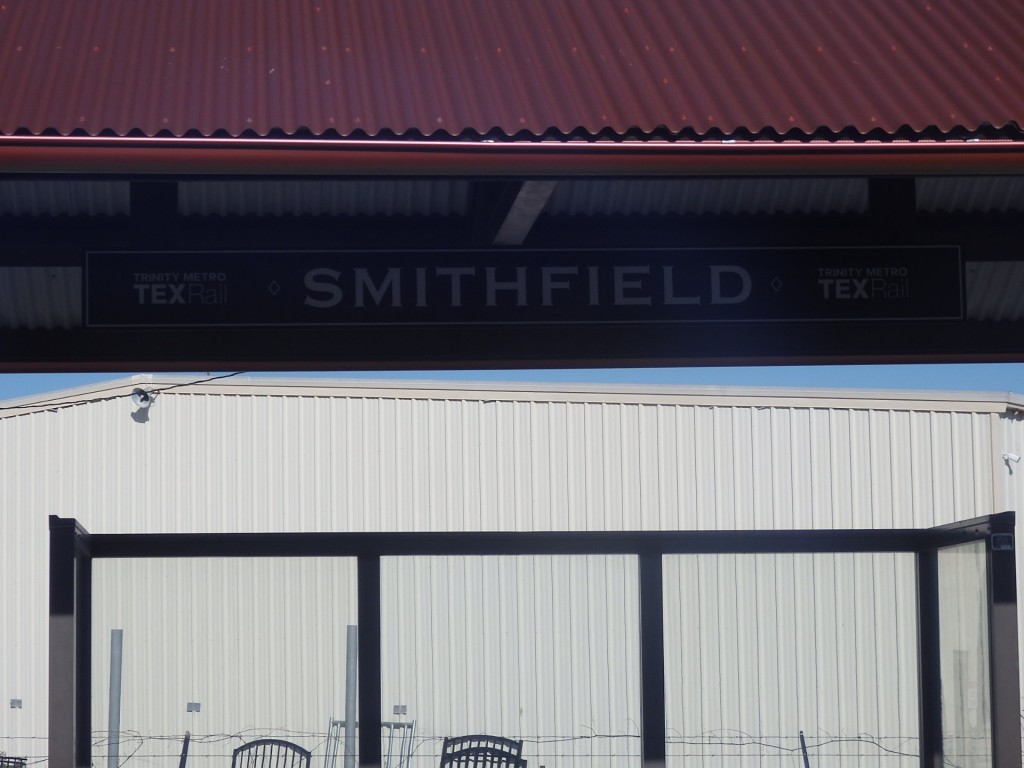 Foto: estación Smithfield de TEXRail North Richland Hills (Texas Foto: estación Smithfield de TEXRail North Richland Hills (Texas