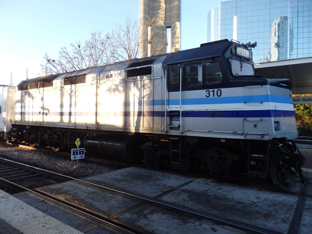 Foto: tren local TRE en Union Station - Dallas (Texas), Estados Unidos