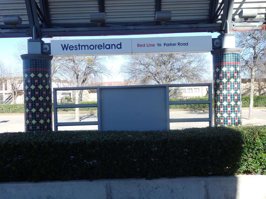 Foto: extremo sur de la Línea Roja del metrotranvía - Dallas (Texas), Estados Unidos