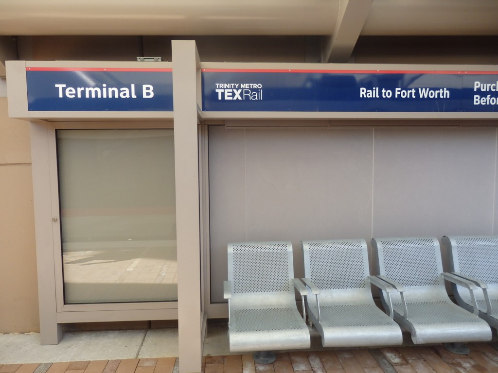 Foto: término del tren TEXRail - Dallas (Texas), Estados Unidos