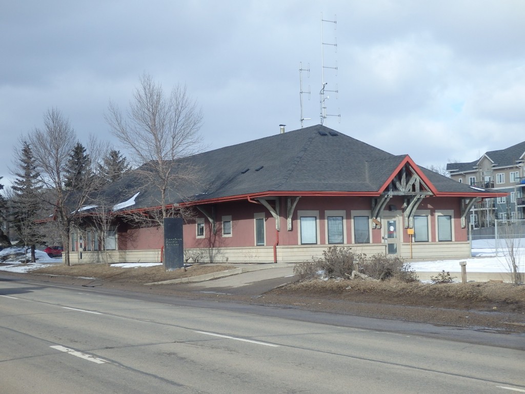 Foto: oficinas de Canadian Pacific - Edmonton (Alberta), Canadá