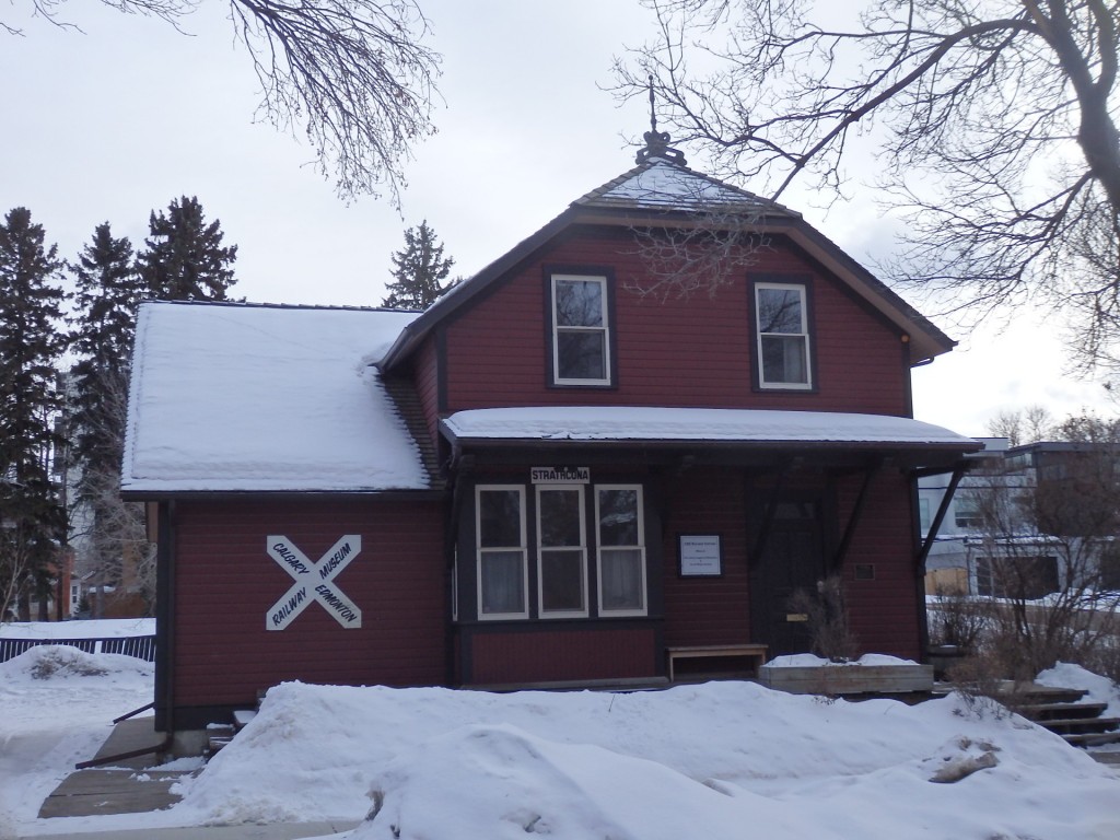 Foto: réplica de la ex estación Strathcona del FC Calgary & Edmonton - Edmonton (Alberta), Canadá