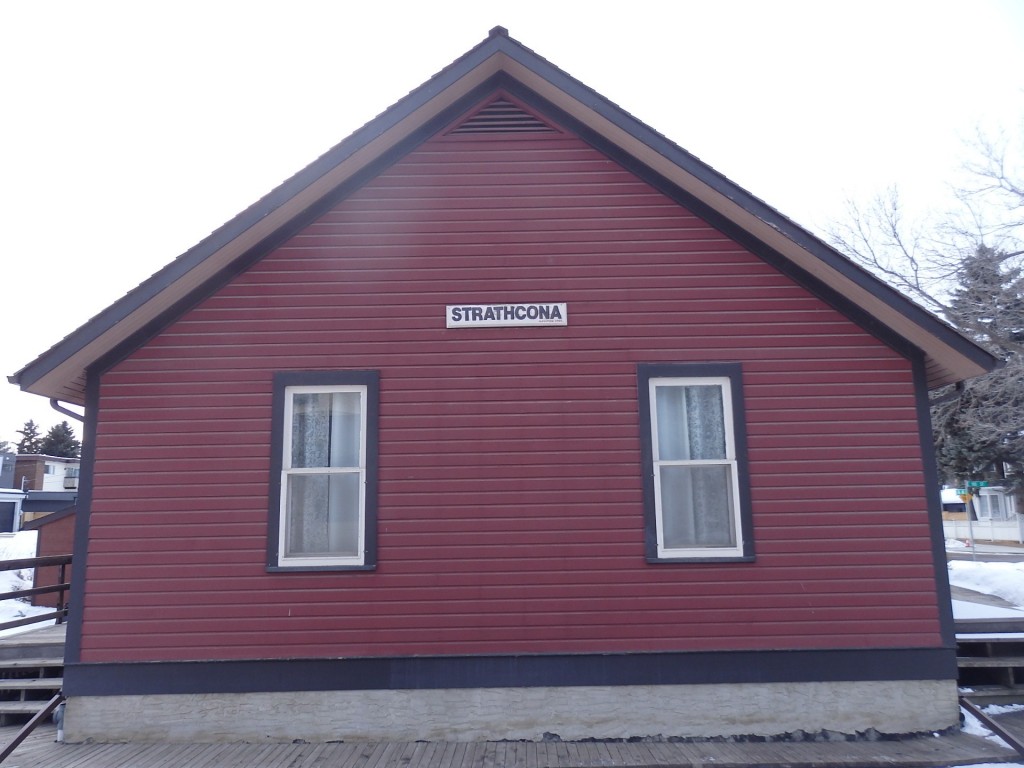 Foto: réplica de la ex estación Strathcona del FC Calgary & Edmonton - Edmonton (Alberta), Canadá