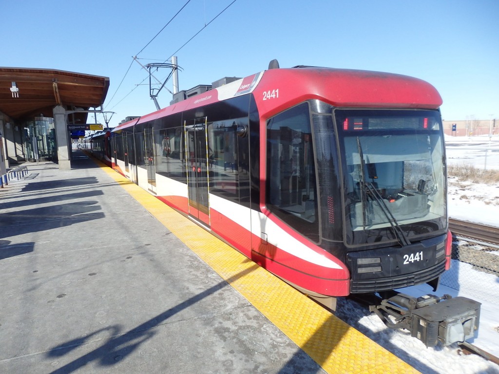 Foto: metrotranvía, estación Somerset-Bridlewood - Calgary (Alberta), Canadá