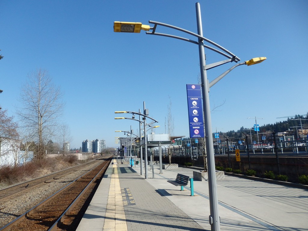 Foto: estación del tren local WCE - Port Moody (British Columbia), Canadá