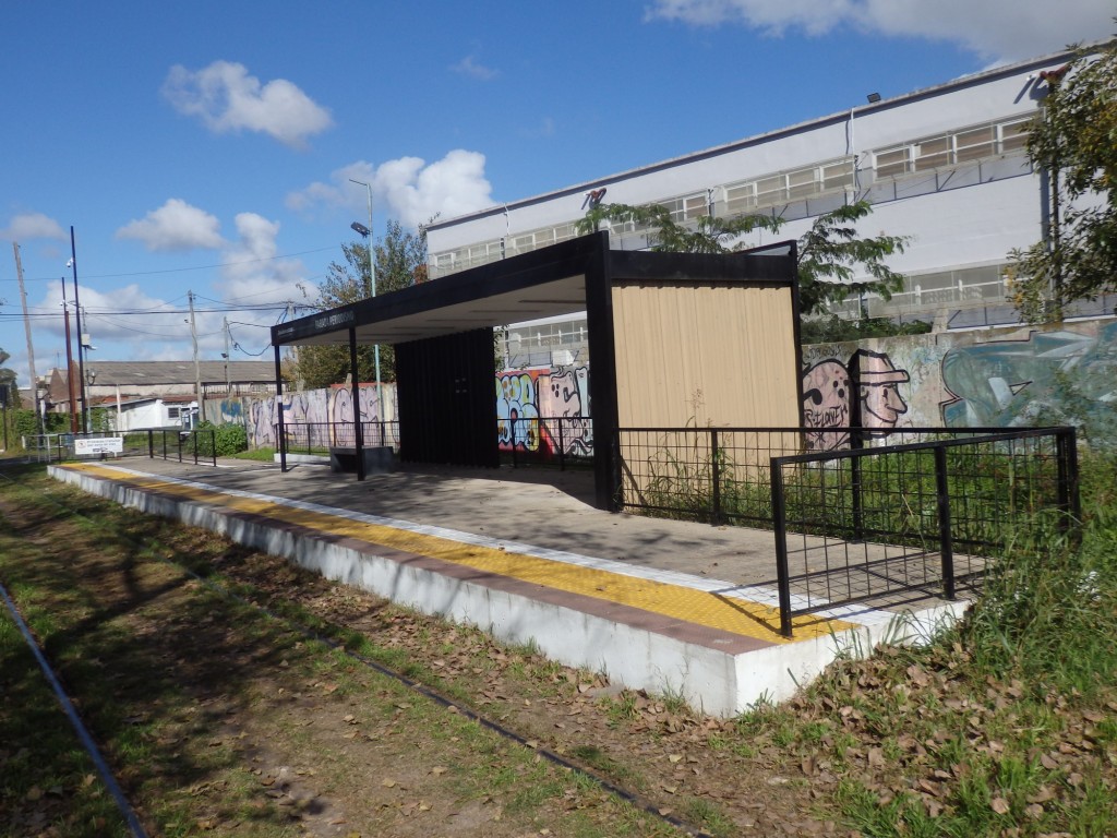 Foto: Parada Periodismo del Tren Universitario - La Plata (Buenos Aires), Argentina