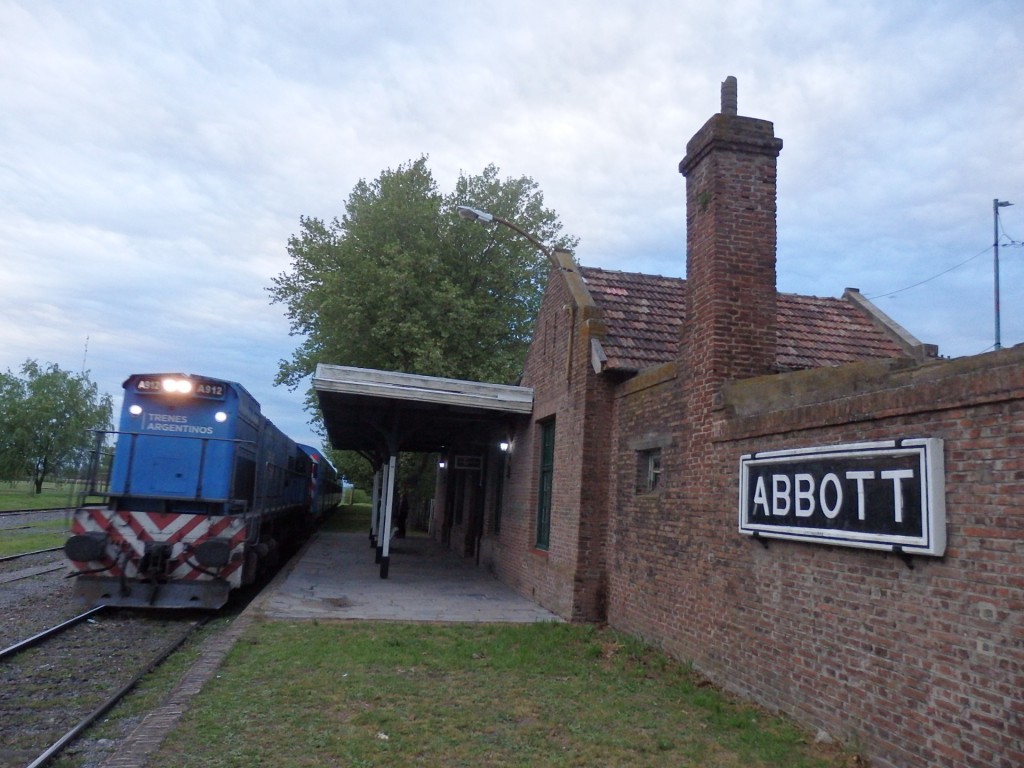Foto: estación del FC Roca - Abbott (Buenos Aires), Argentina
