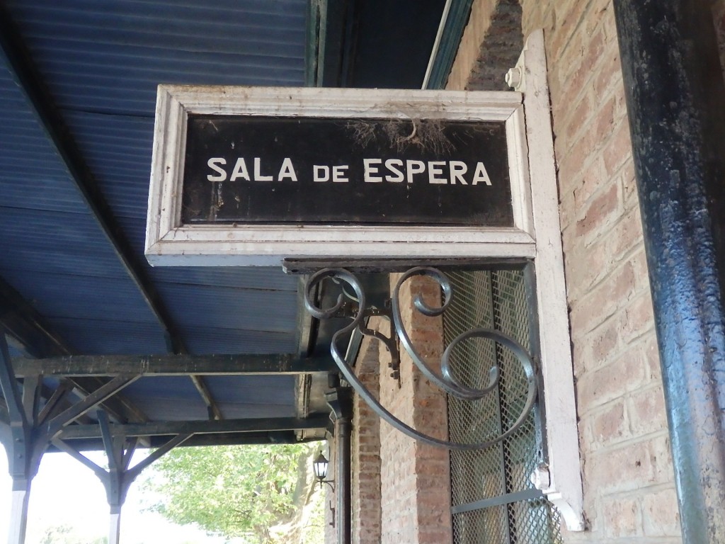 Foto: estación del FC Roca - Abbott (Buenos Aires), Argentina