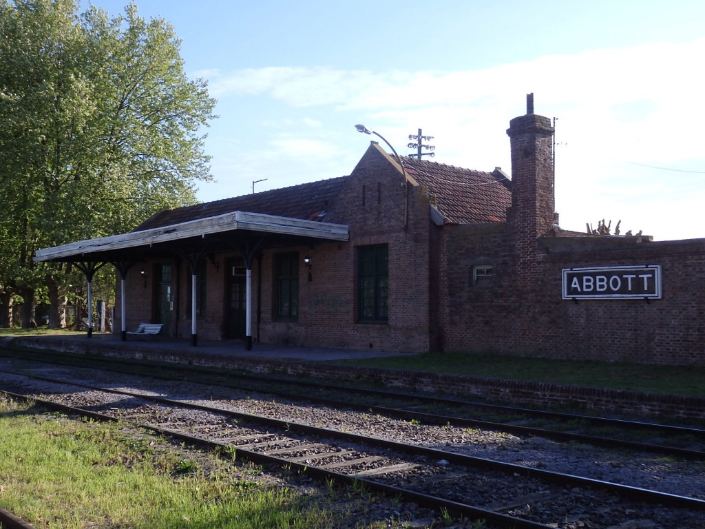 Foto: estación del FC Roca - Abbott (Buenos Aires), Argentina