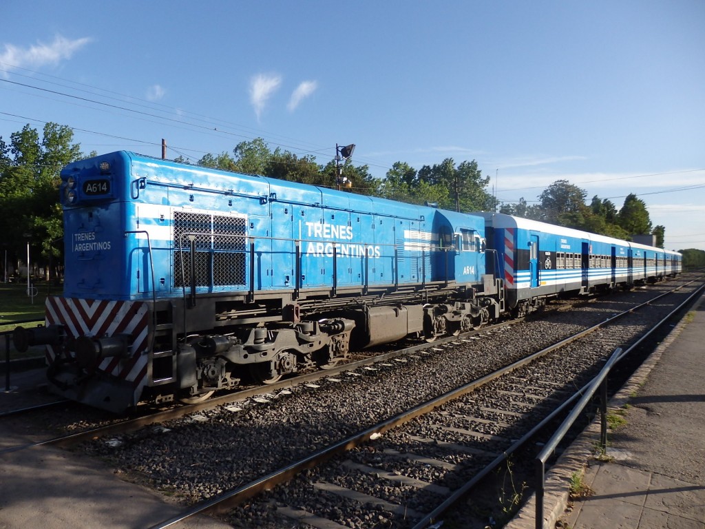 Foto: estación del FC Sarmiento - Marcos Paz (Buenos Aires), Argentina