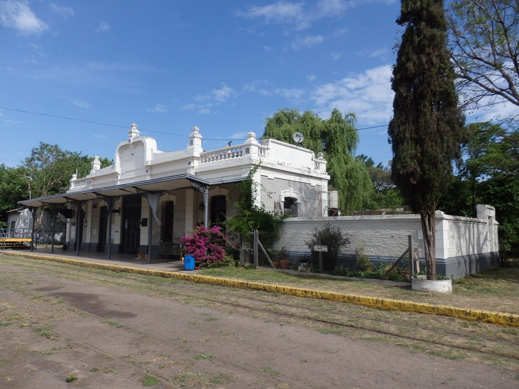 Foto: estación del FC Belgrano sur - 20 de Junio (Buenos Aires), Argentina
