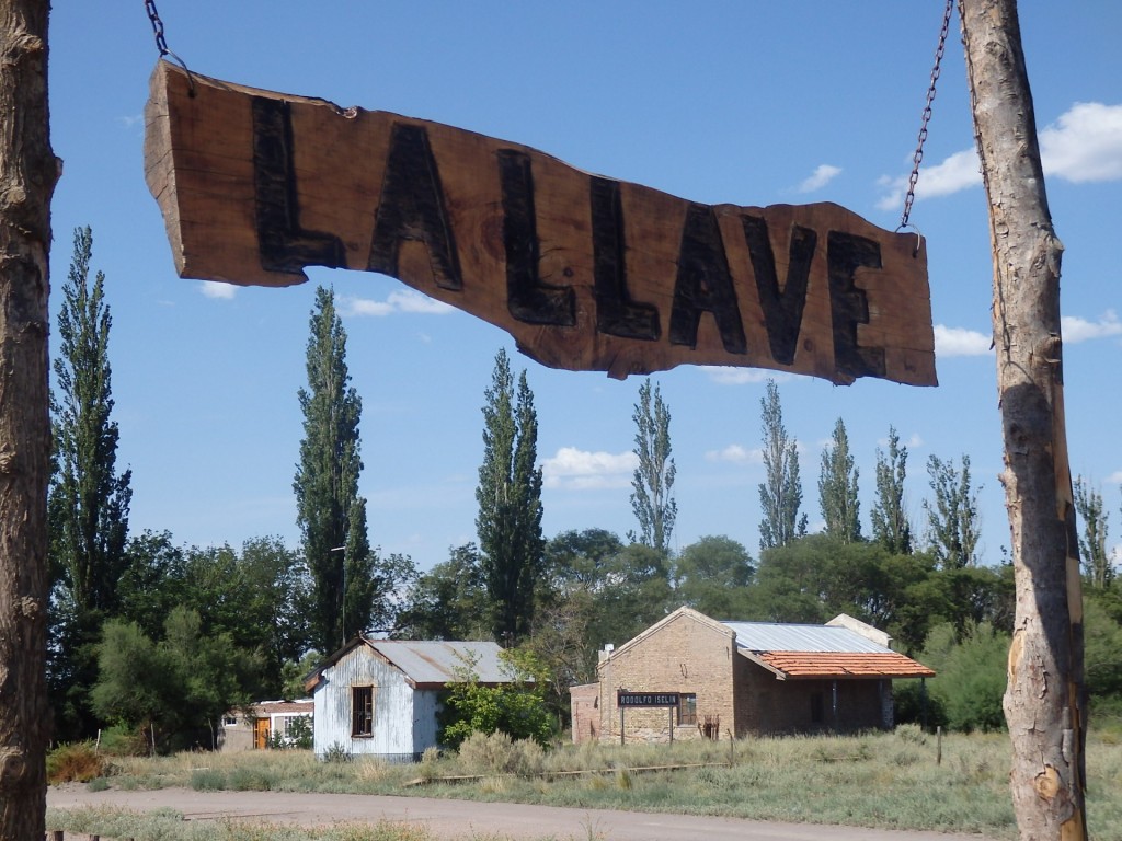Foto: ex estación Rodolfo Iselín, FC San Martín - La Llave (Mendoza), Argentina