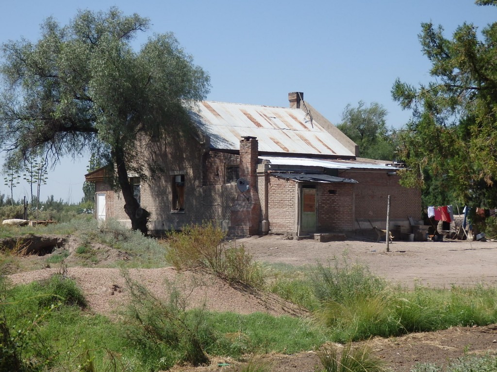 Foto: ex estación del FC San Martín - Negro Quemado (Mendoza), Argentina