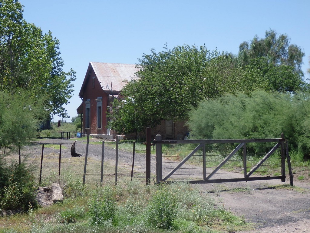 Foto: ex estación del FC San Martín - Villa Atuel (Mendoza), Argentina