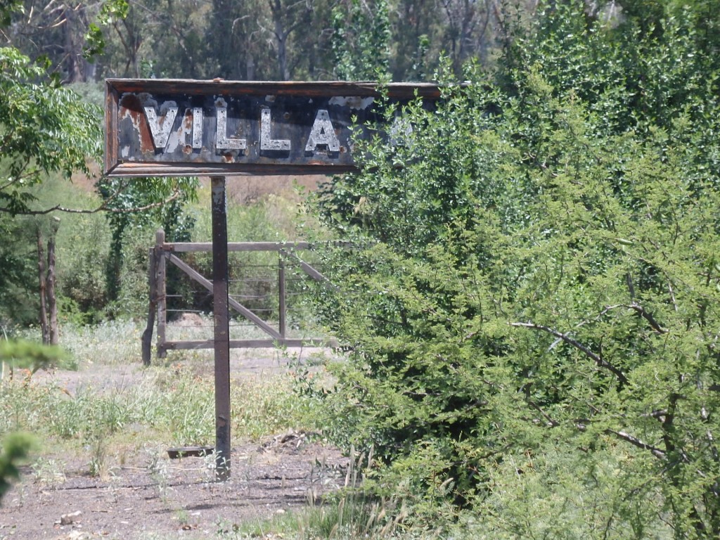 Foto: ex estación del FC San Martín - Villa Atuel (Mendoza), Argentina