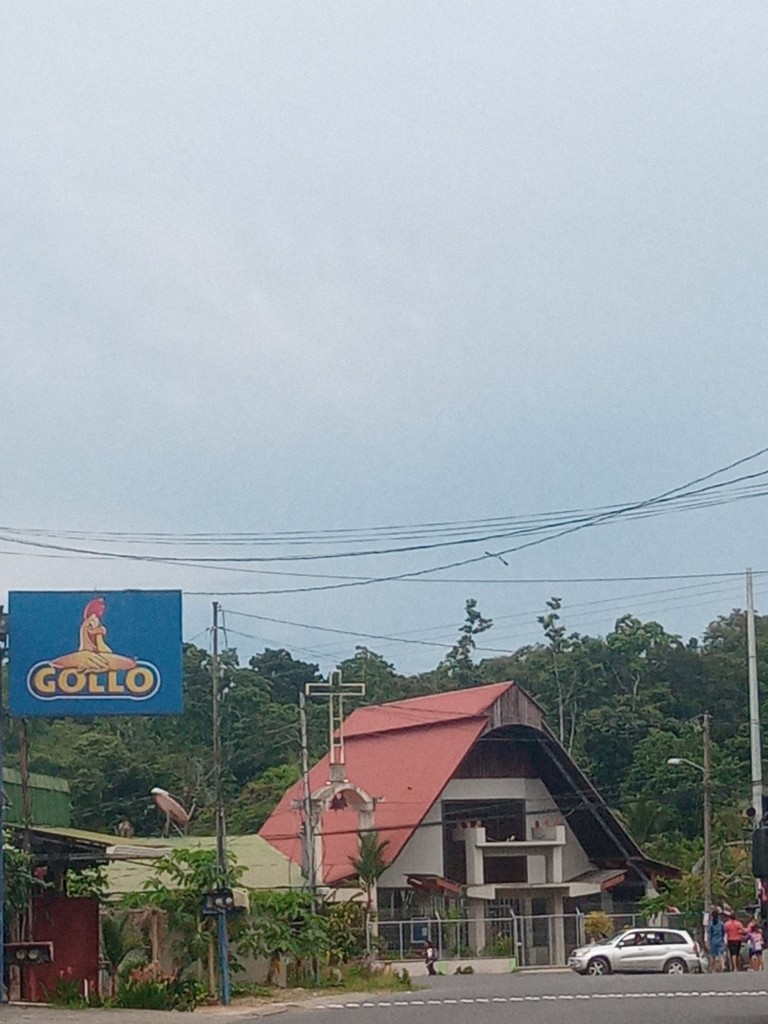 Foto: Parroquia - Valle de la Estrella (Limón), Costa Rica